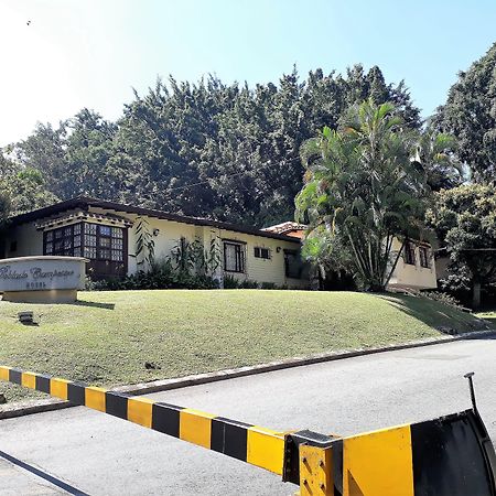 Hotel Poblado Campestre Medellin Ngoại thất bức ảnh