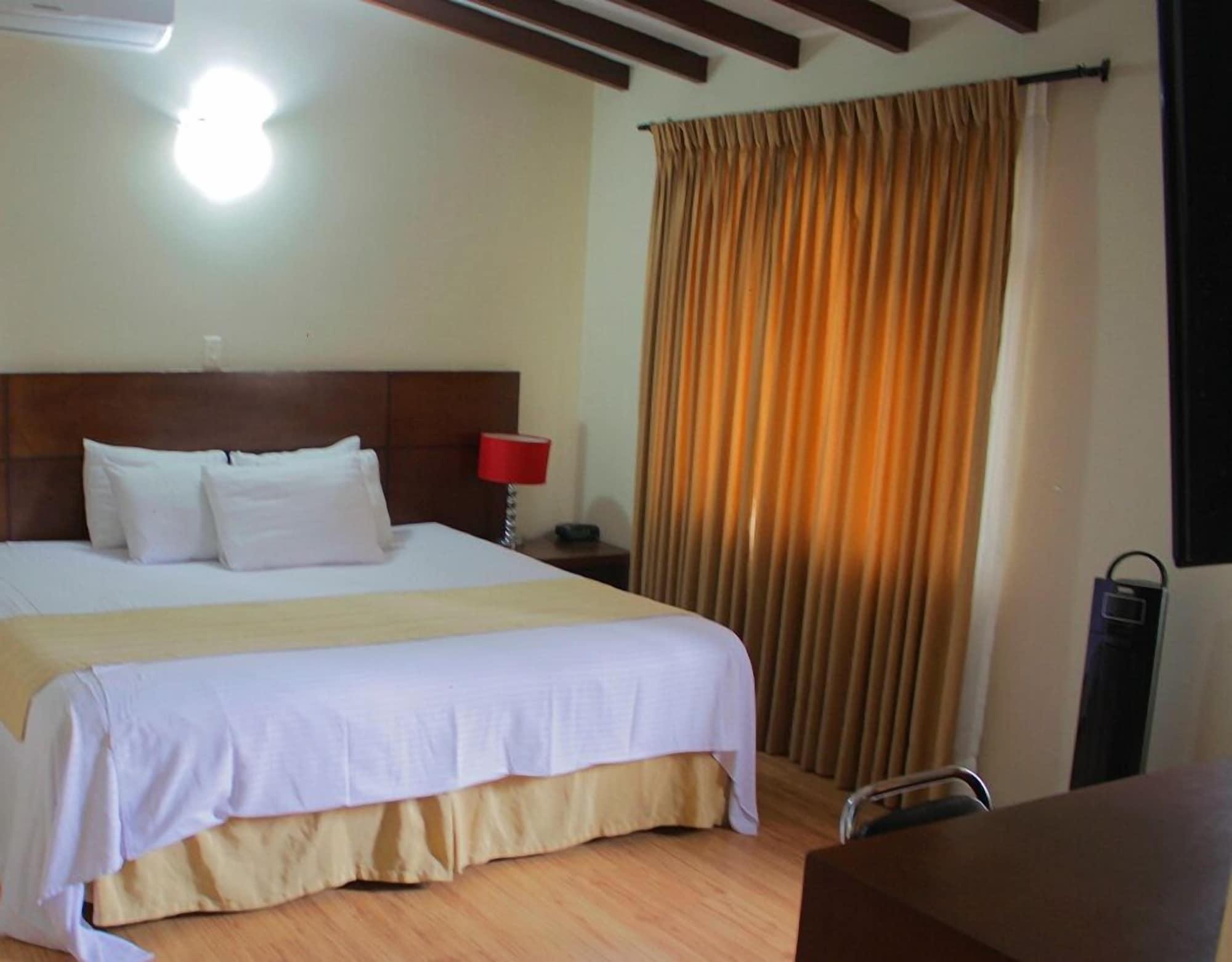 Hotel Poblado Campestre Medellin Ngoại thất bức ảnh