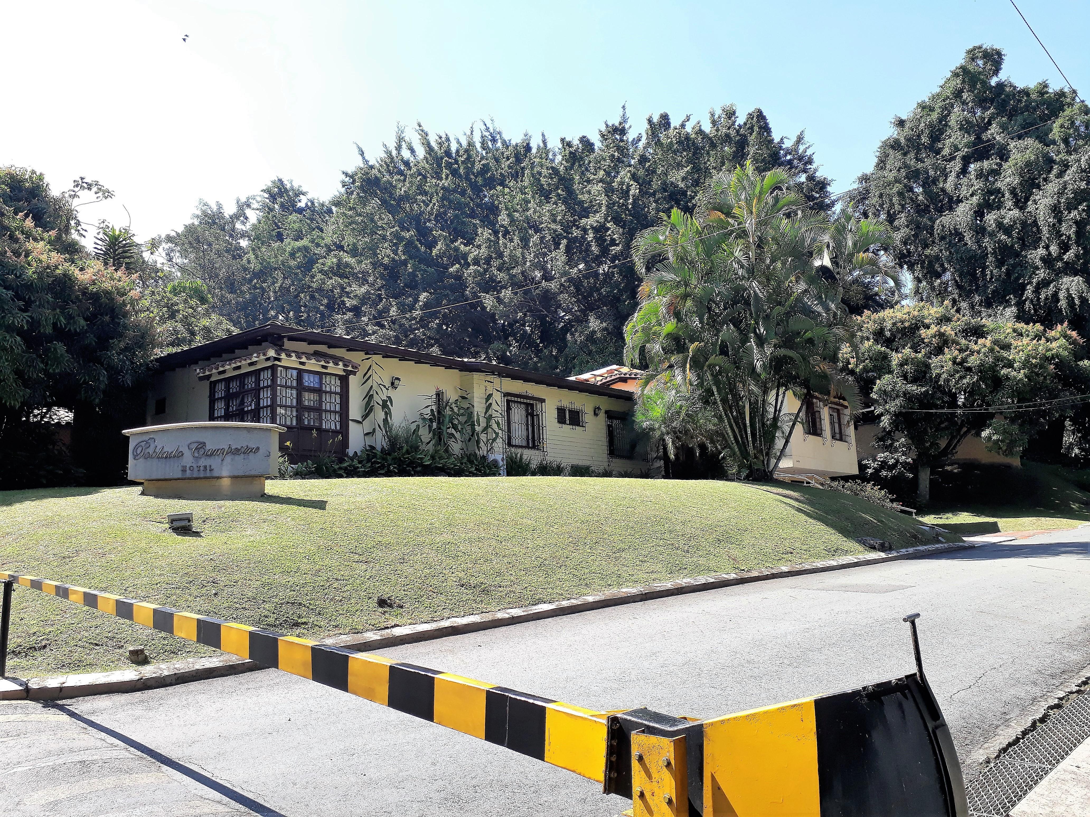 Hotel Poblado Campestre Medellin Ngoại thất bức ảnh