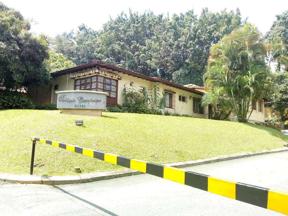 Hotel Poblado Campestre Medellin Ngoại thất bức ảnh