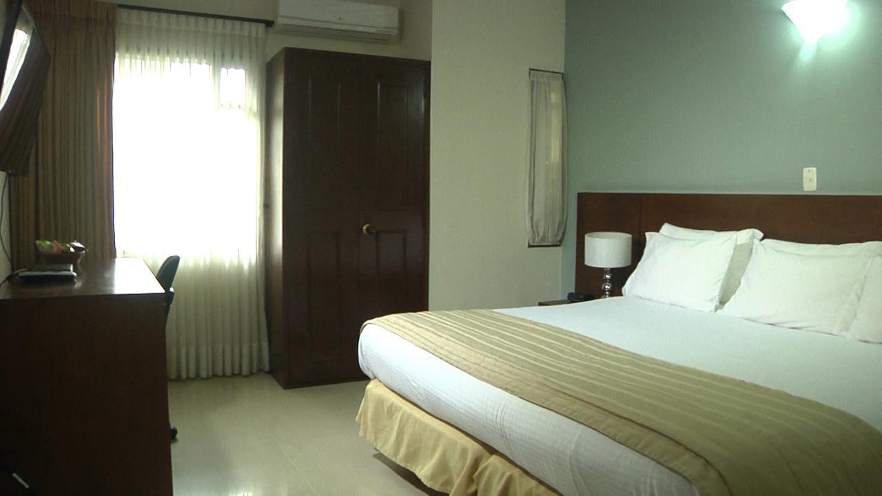 Hotel Poblado Campestre Medellin Ngoại thất bức ảnh