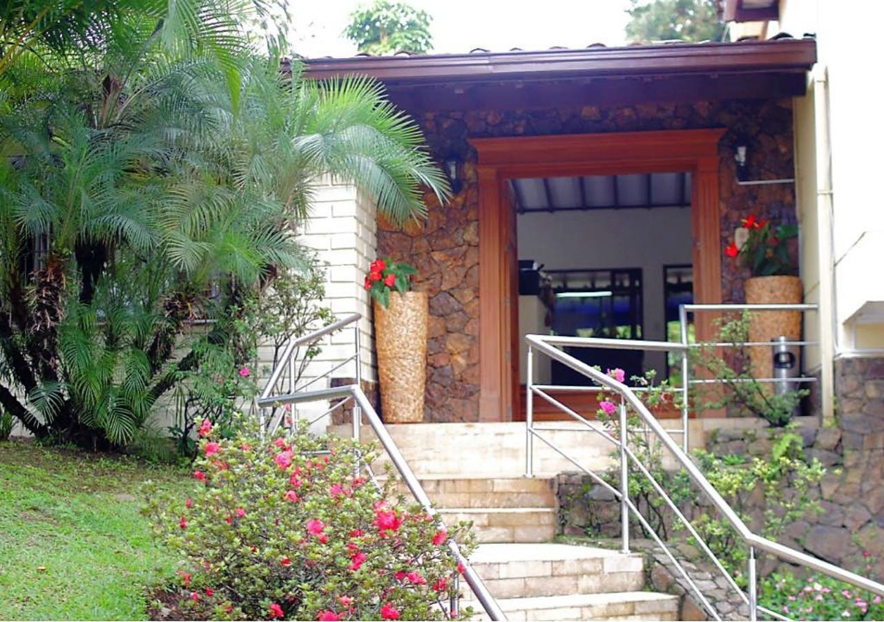 Hotel Poblado Campestre Medellin Ngoại thất bức ảnh